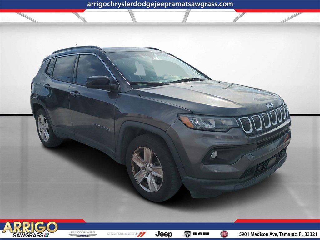 Used 2022 Jeep Compass Latitude w/ Sun and Sound Group image 1