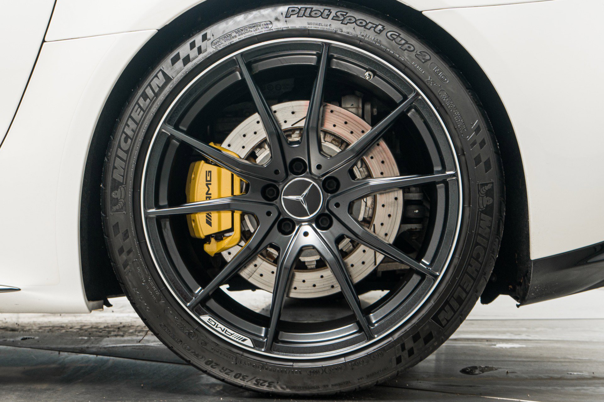 Used 2018 Mercedes-Benz AMG GT R image 11