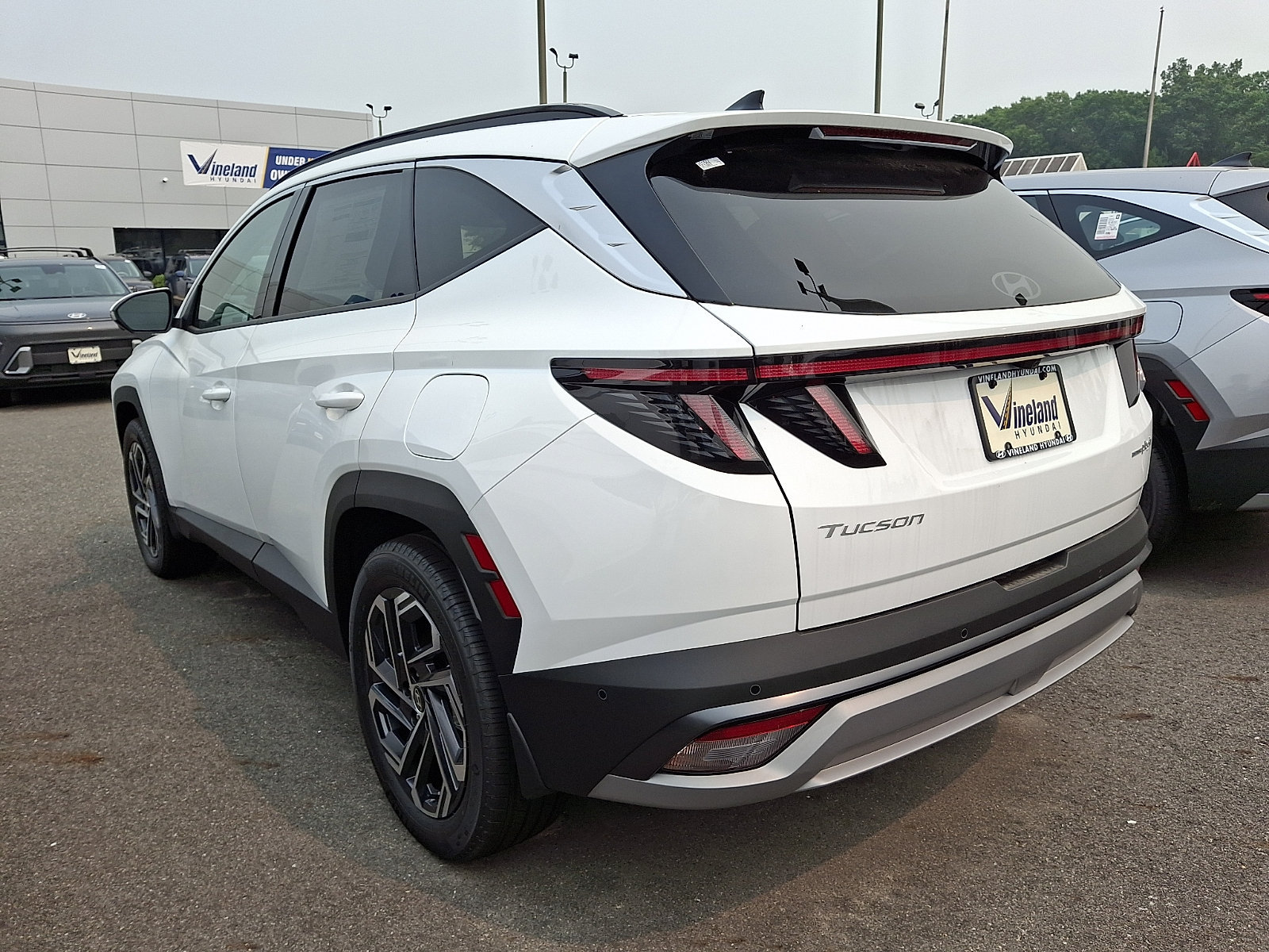 New 2026 Hyundai Tucson Limited AWD/4WD image 3