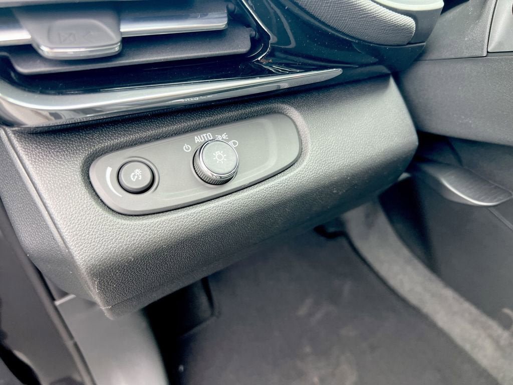 New 2026 Buick Envista Sport Touring w/ Convenience I Package FWD image 16