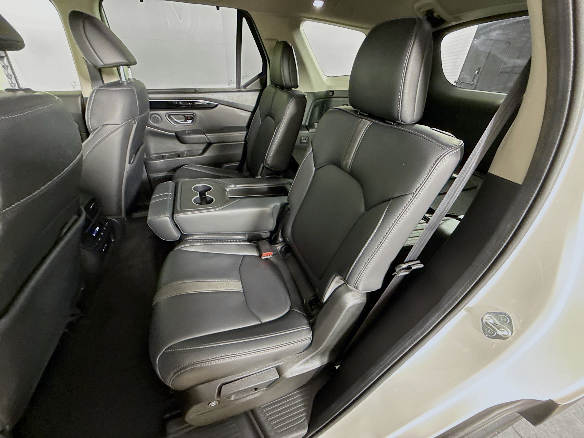 Certified 2024 Honda Pilot Touring image 30