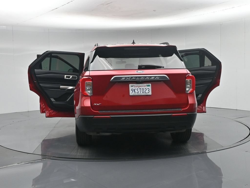 Certified 2023 Ford Explorer XLT RWD image 37