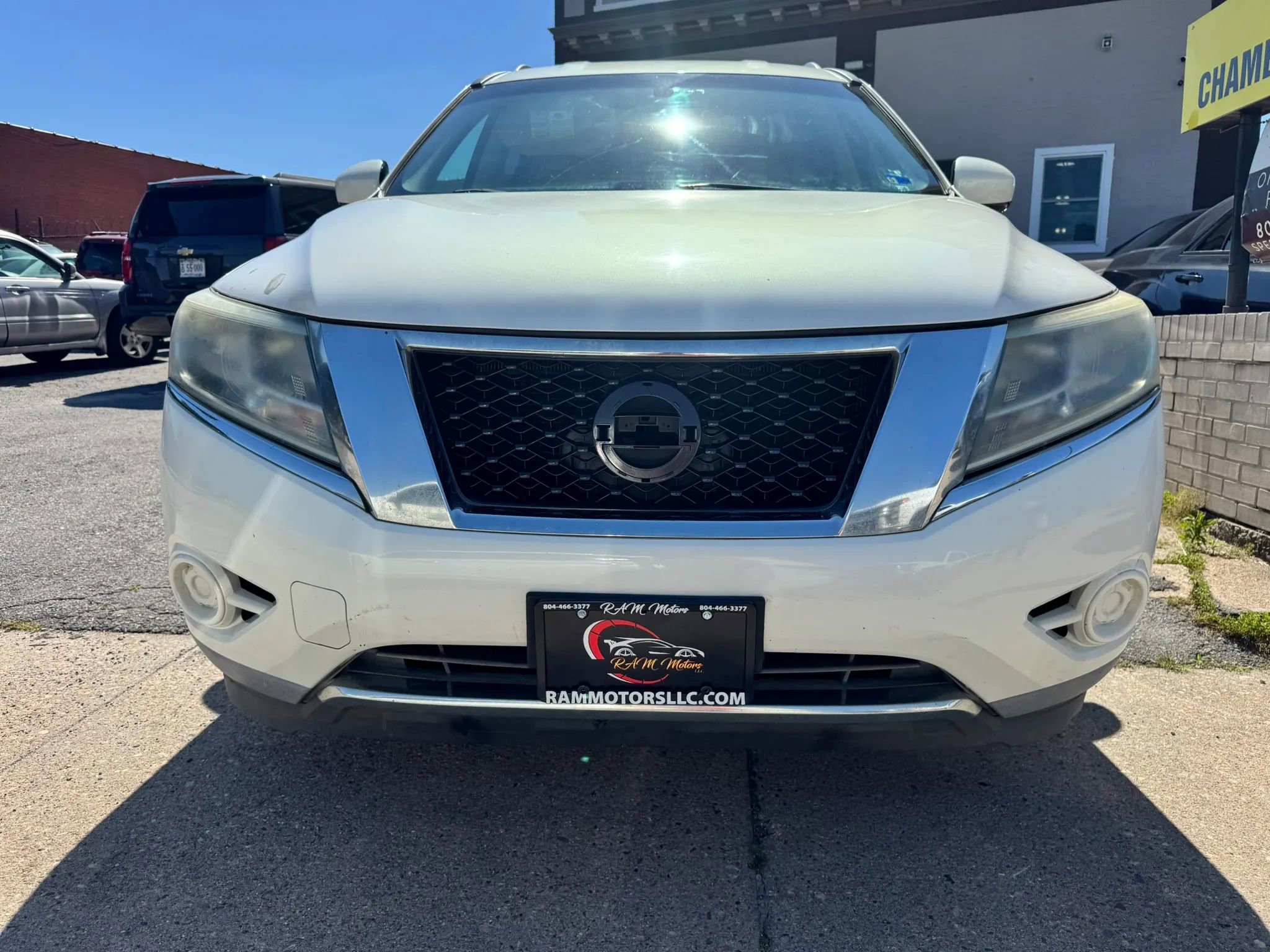 Used 2014 Nissan Pathfinder SV AWD/4WD image 8