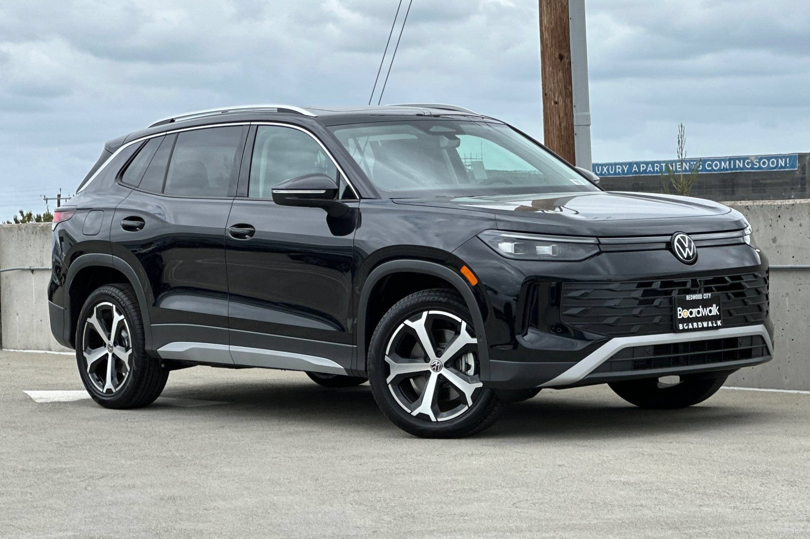 New 2026 Volkswagen Tiguan SE AWD/4WD image 2