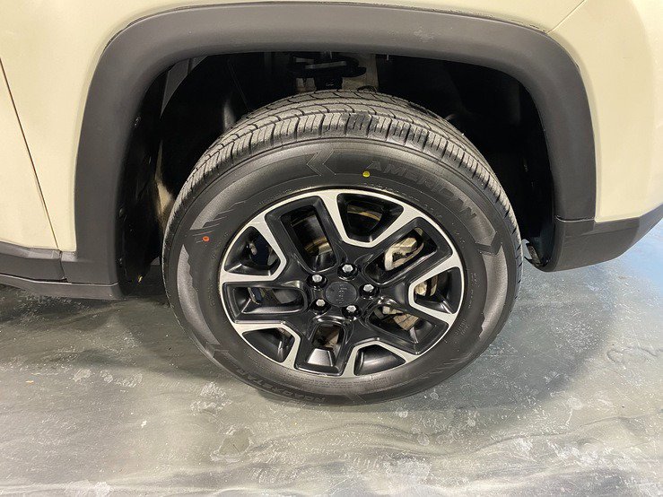 Used 2020 Jeep Compass Trailhawk image 7