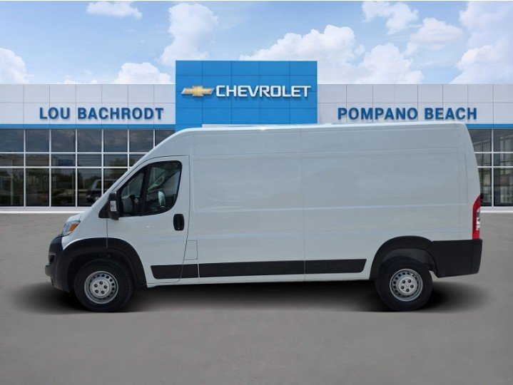 Used 2025 RAM ProMaster 2500 w/ Convenience Group FWD image 4