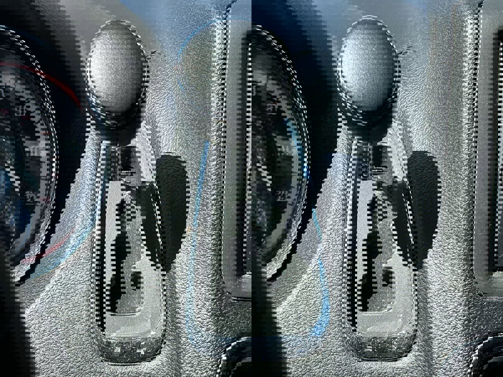 Used 2017 Dodge Grand Caravan SXT image 18