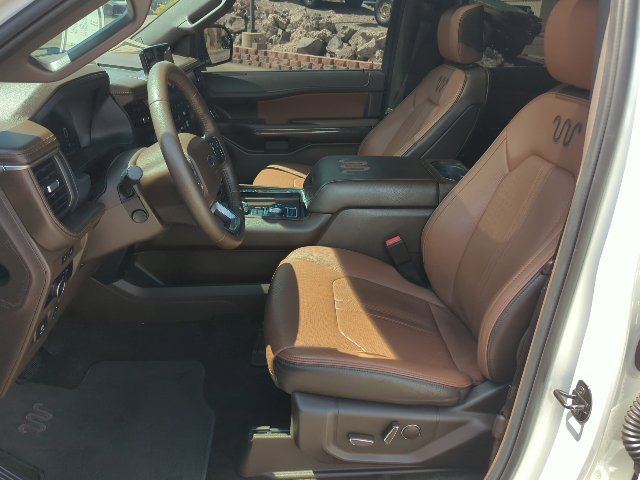Used 2024 Ford Expedition King Ranch AWD/4WD image 15