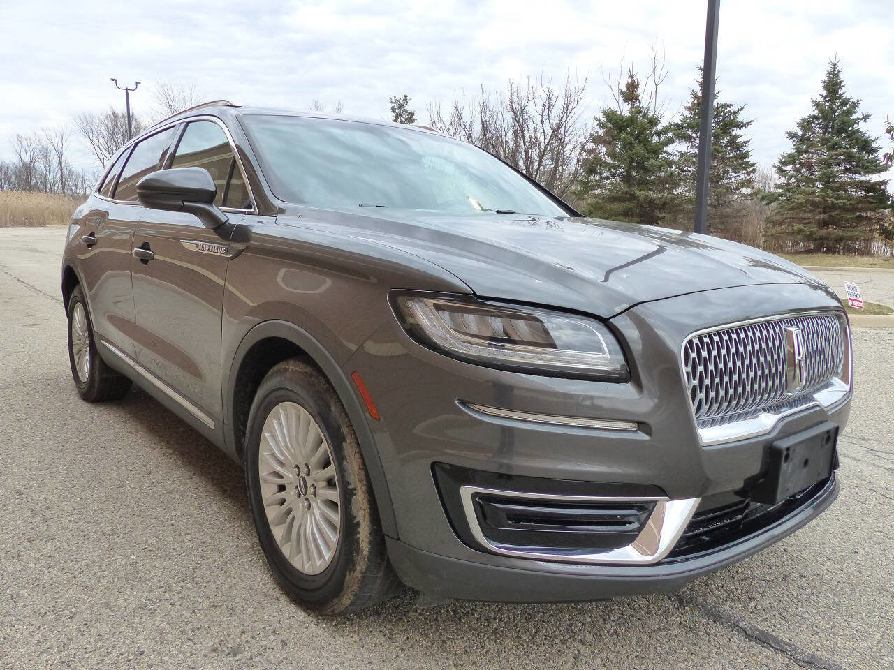 Used 2019 Lincoln Nautilus Premier AWD/4WD image 11