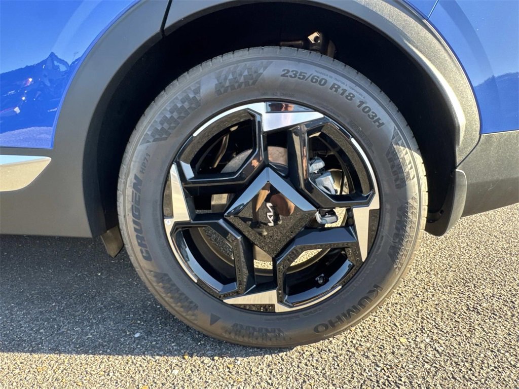 Certified 2026 Kia Sportage EX w/ EX Panorama Roof Package image 13