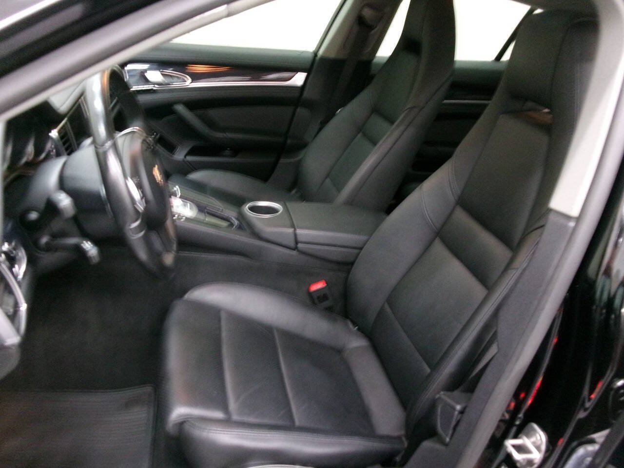 Used 2014 Porsche Panamera 4 AWD/4WD image 18