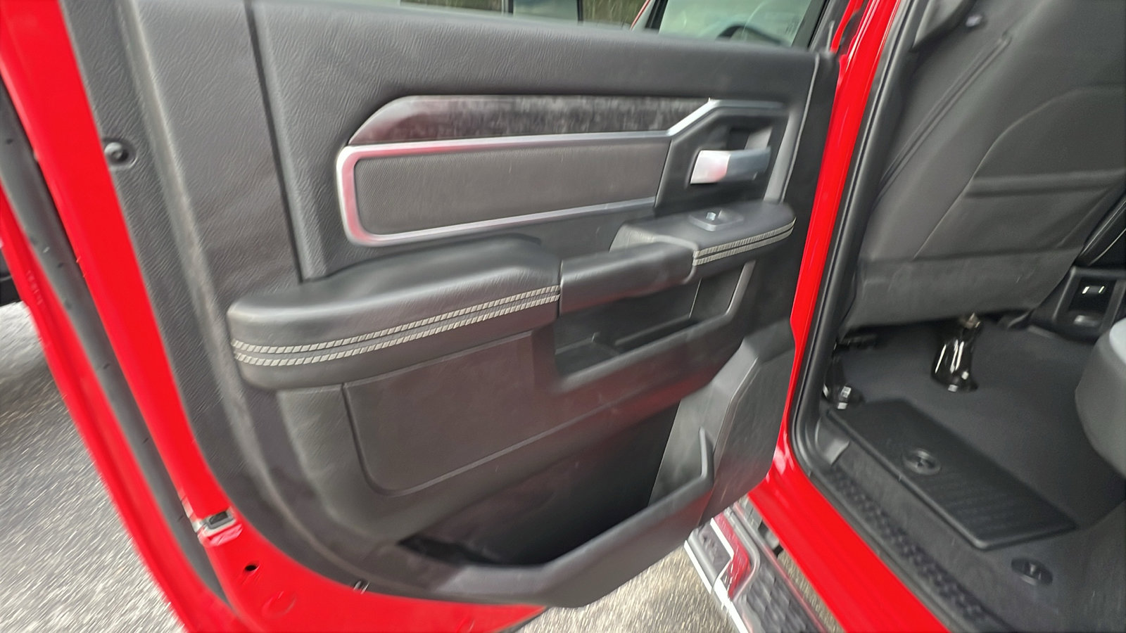 Used 2024 RAM 2500 Big Horn w/ Bed Utility Group image 23