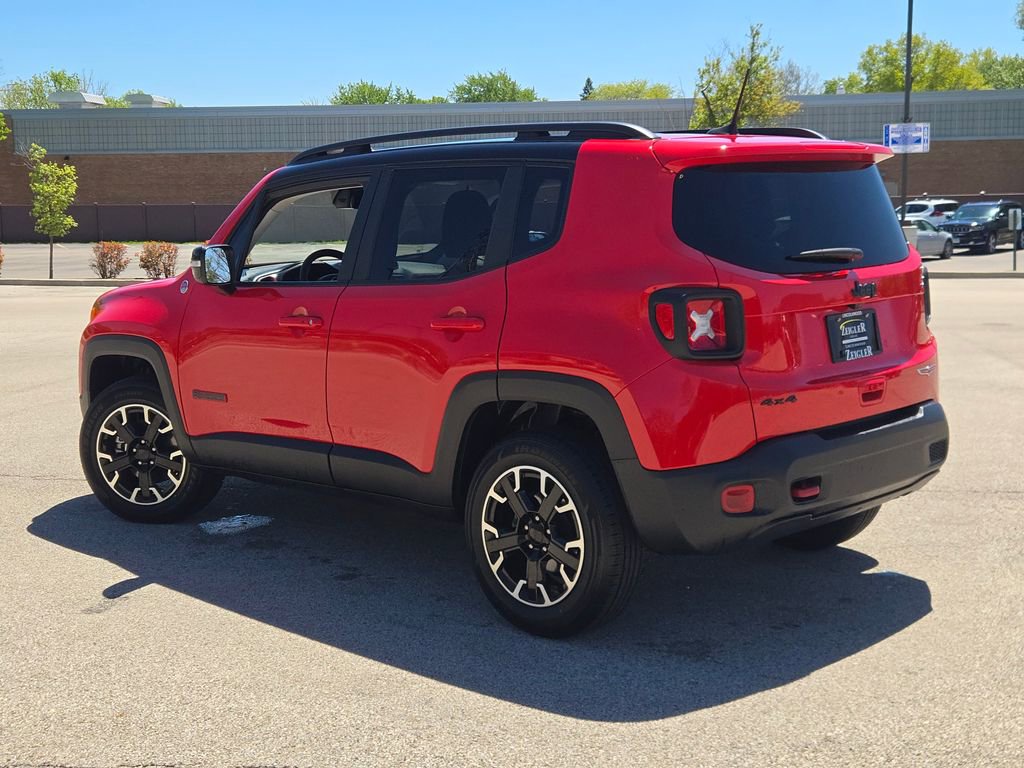 Used 2023 Jeep Renegade Trailhawk AWD/4WD image 13