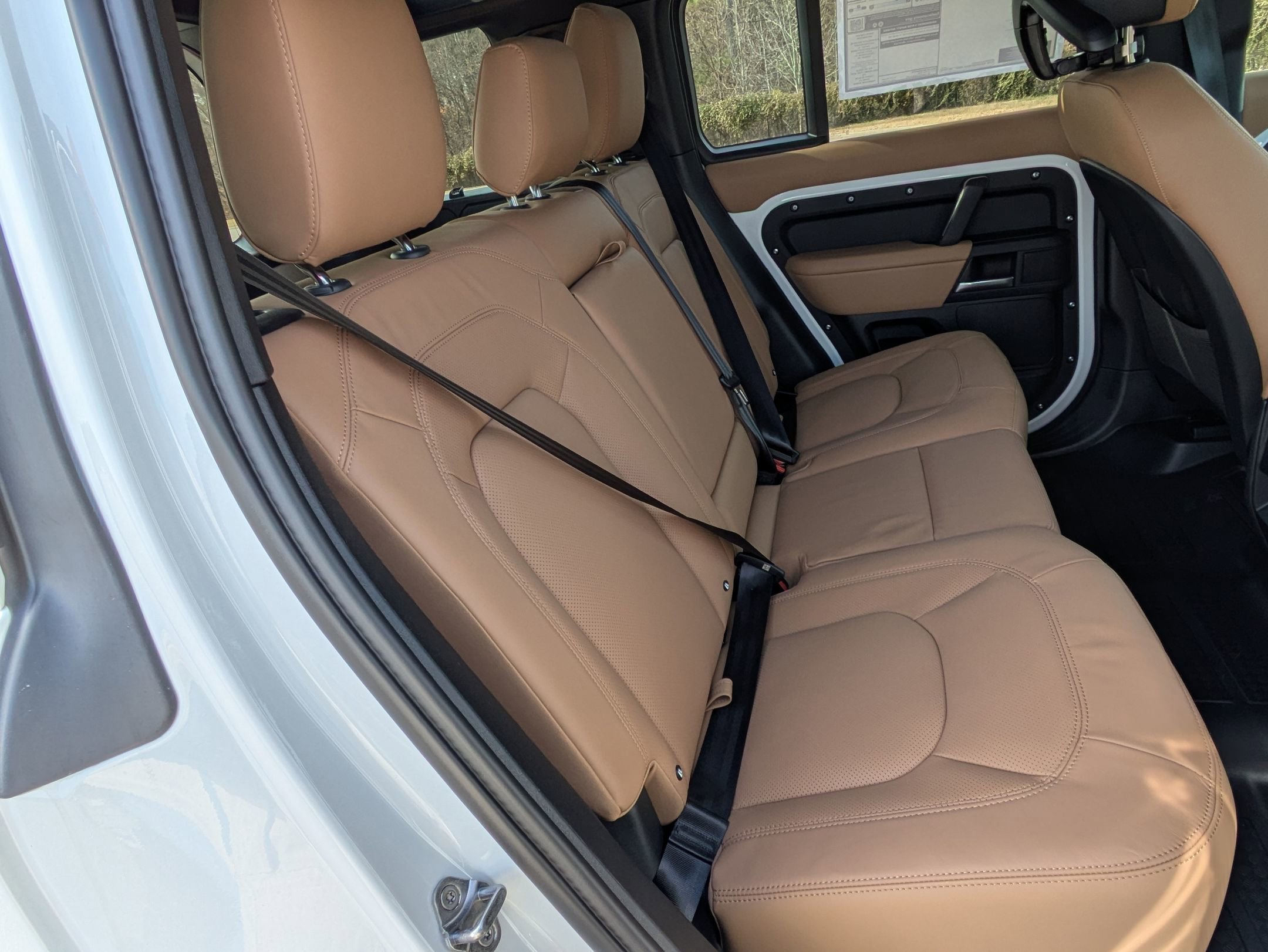 New 2026 Land Rover Defender 110 X-Dynamic SE image 29