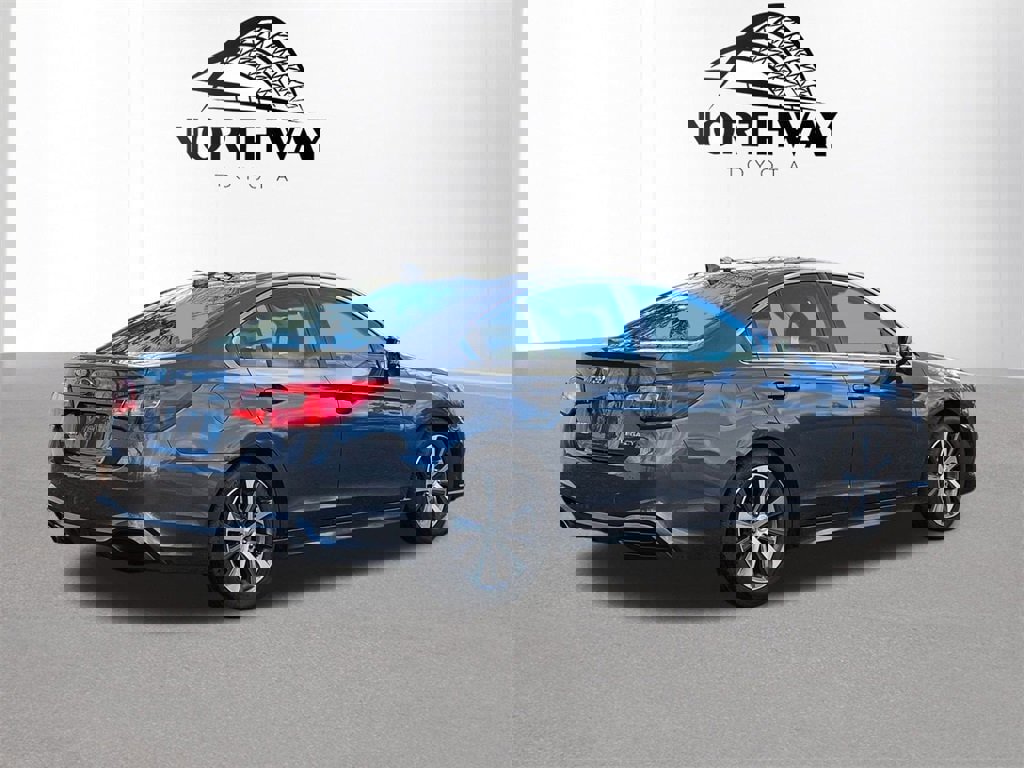 Used 2018 Subaru Legacy 2.5i Limited image 4