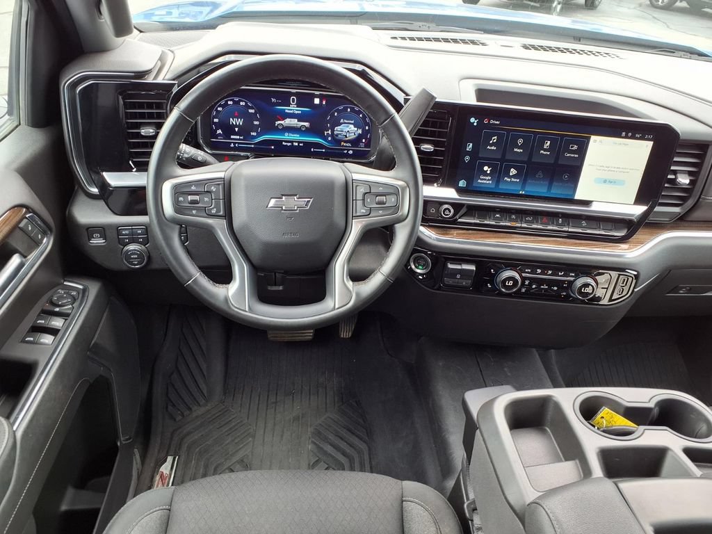 Used 2023 Chevrolet Silverado 1500 RST AWD/4WD image 4