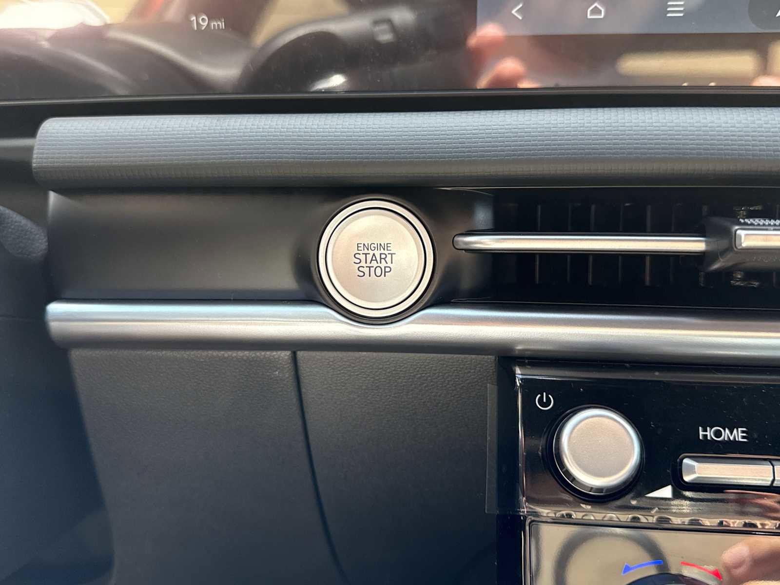 New 2025 Hyundai Santa Cruz XRT image 16