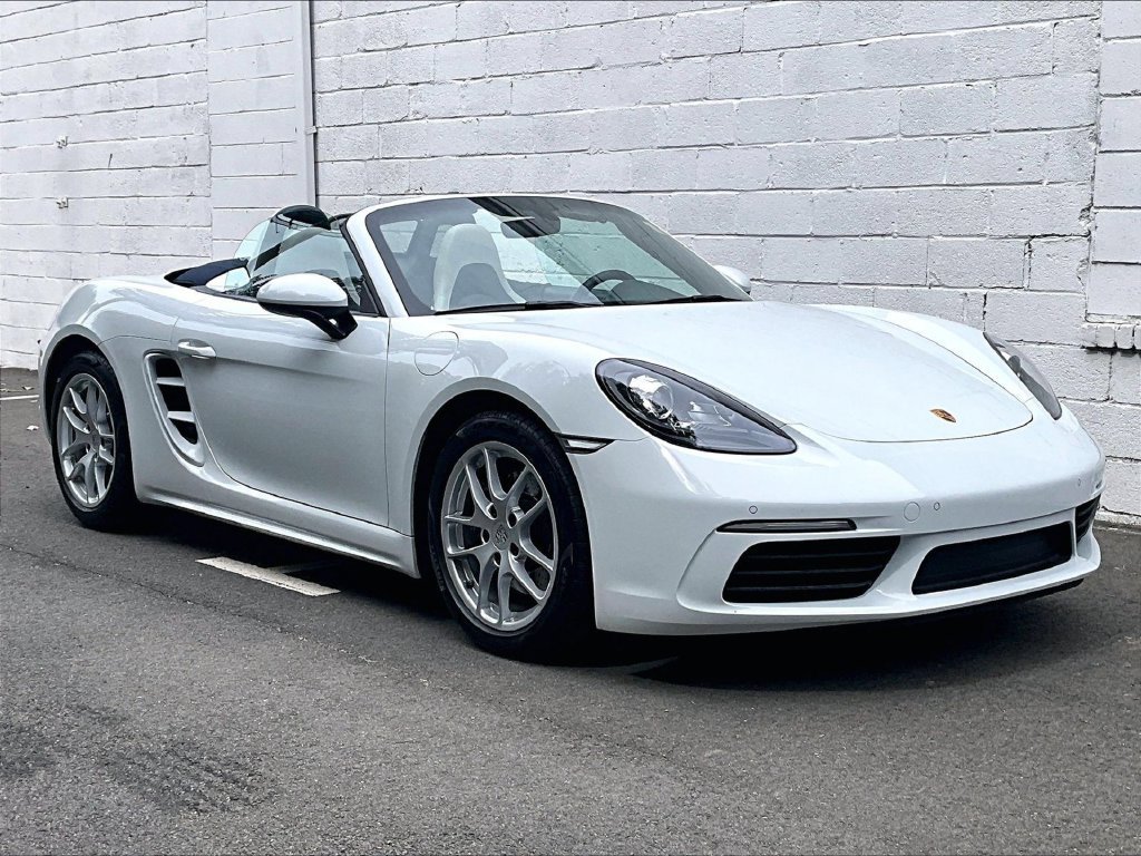 Used 2019 Porsche 718 Boxster RWD image 7