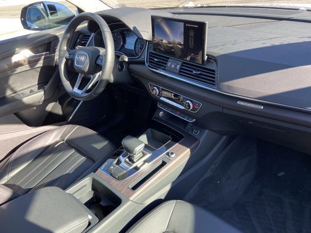 Certified 2022 Audi Q5 2.0T Premium w/ Convenience Package image 24