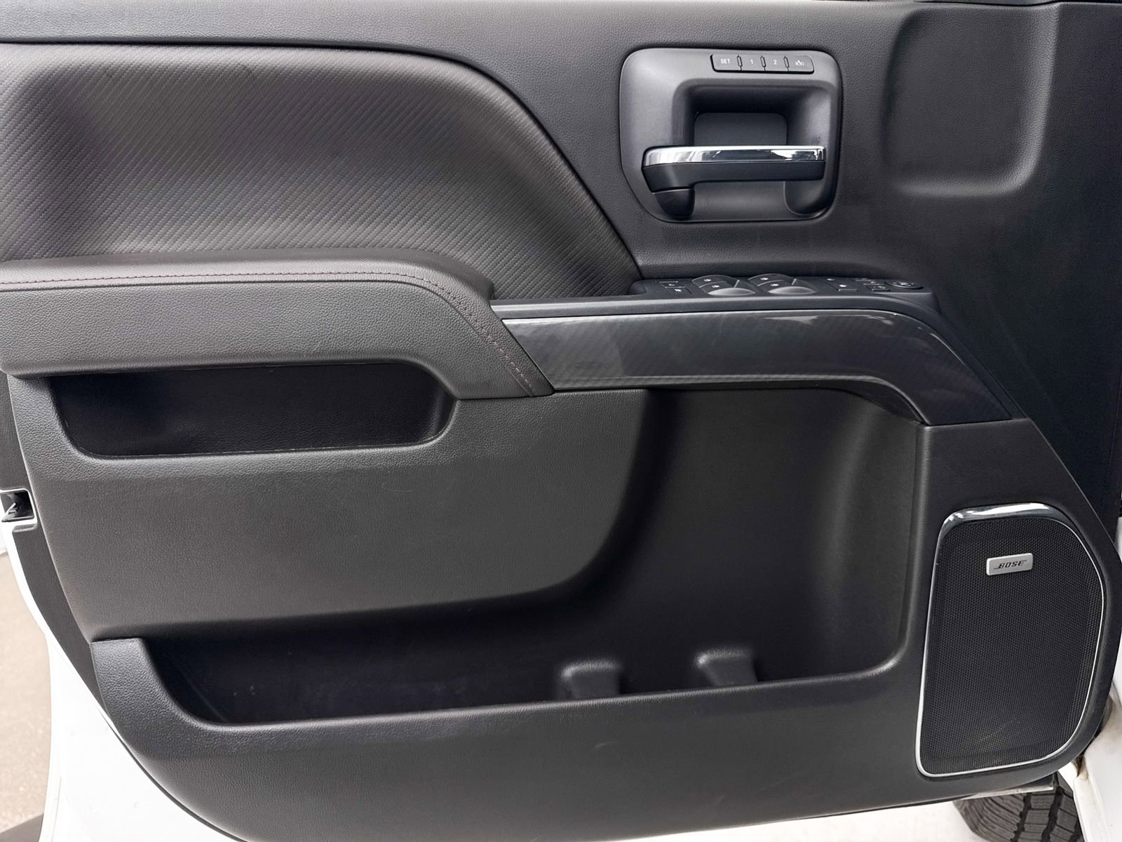 Used 2017 GMC Sierra 1500 SLT w/ All Terrain Package image 27