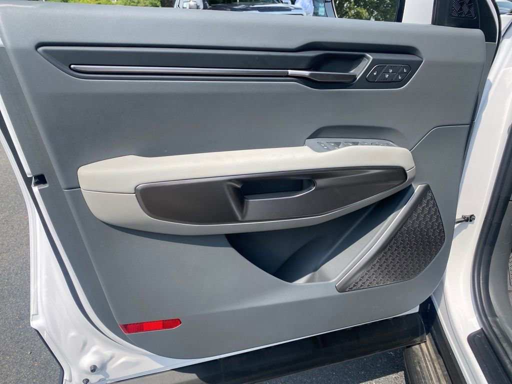 New 2026 Kia EV9 Wind image 13