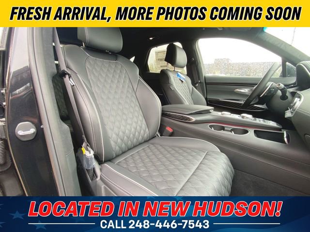 Used 2025 Genesis GV70 3.5T Sport w/ Sport Prestige Package AWD/4WD image 29