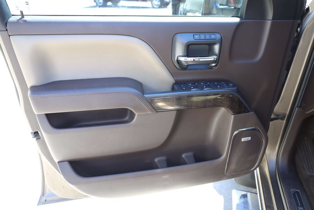 Used 2015 GMC Sierra 3500 Denali w/ Duramax Plus Package AWD/4WD image 10
