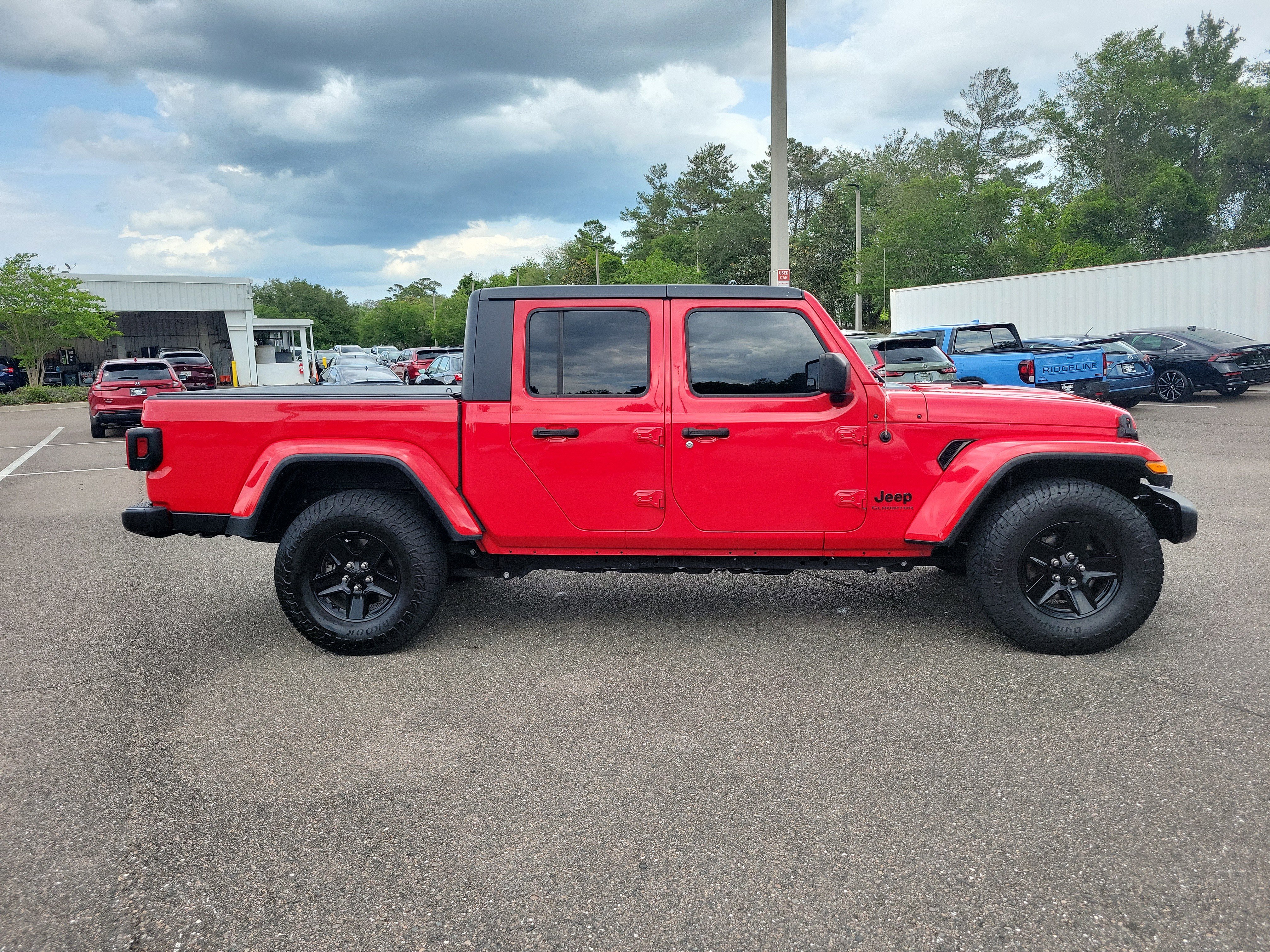 Used 2021 Jeep Gladiator Sport AWD/4WD image 6