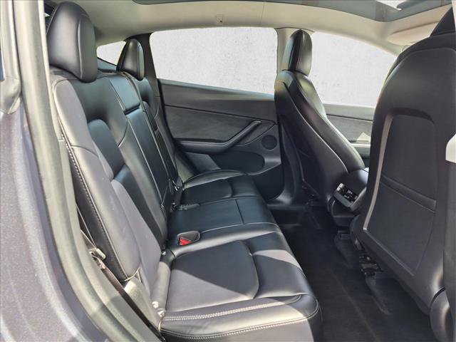 Used 2021 Tesla Model Y Long Range AWD/4WD image 22