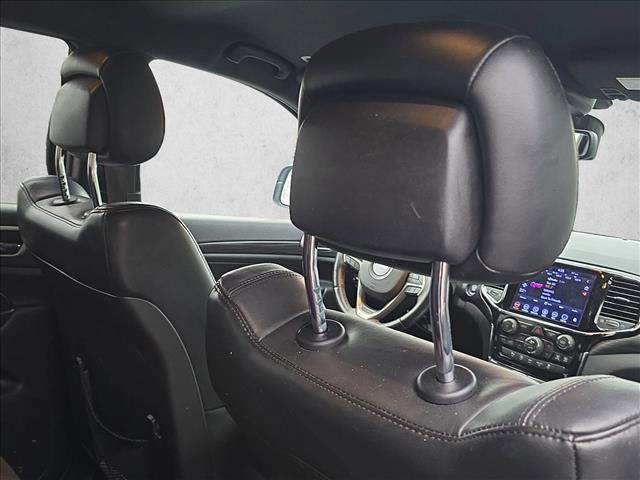 Used 2019 Jeep Grand Cherokee Altitude image 18