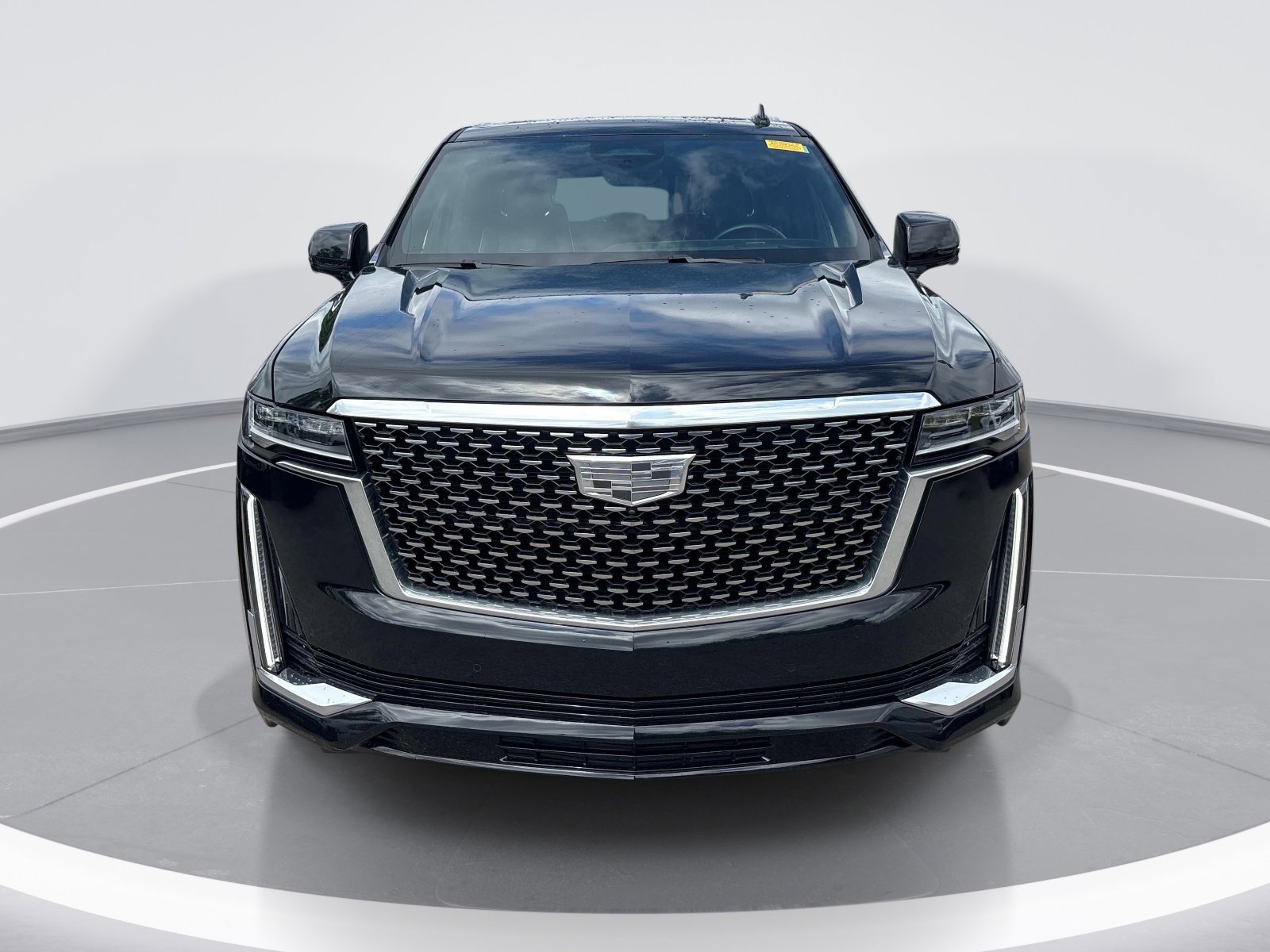 Used 2024 Cadillac Escalade Premium Luxury w/ Performance Package AWD/4WD image 2