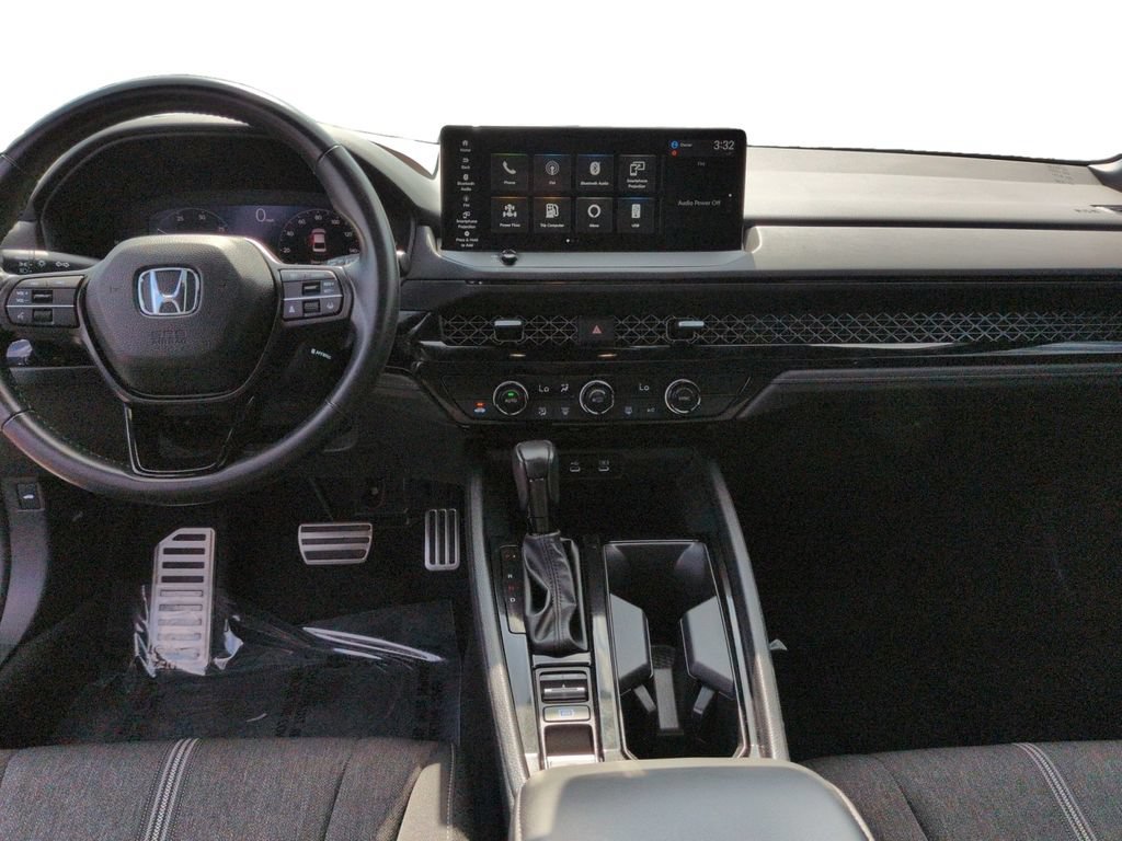 Used 2024 Honda Accord Sport image 11