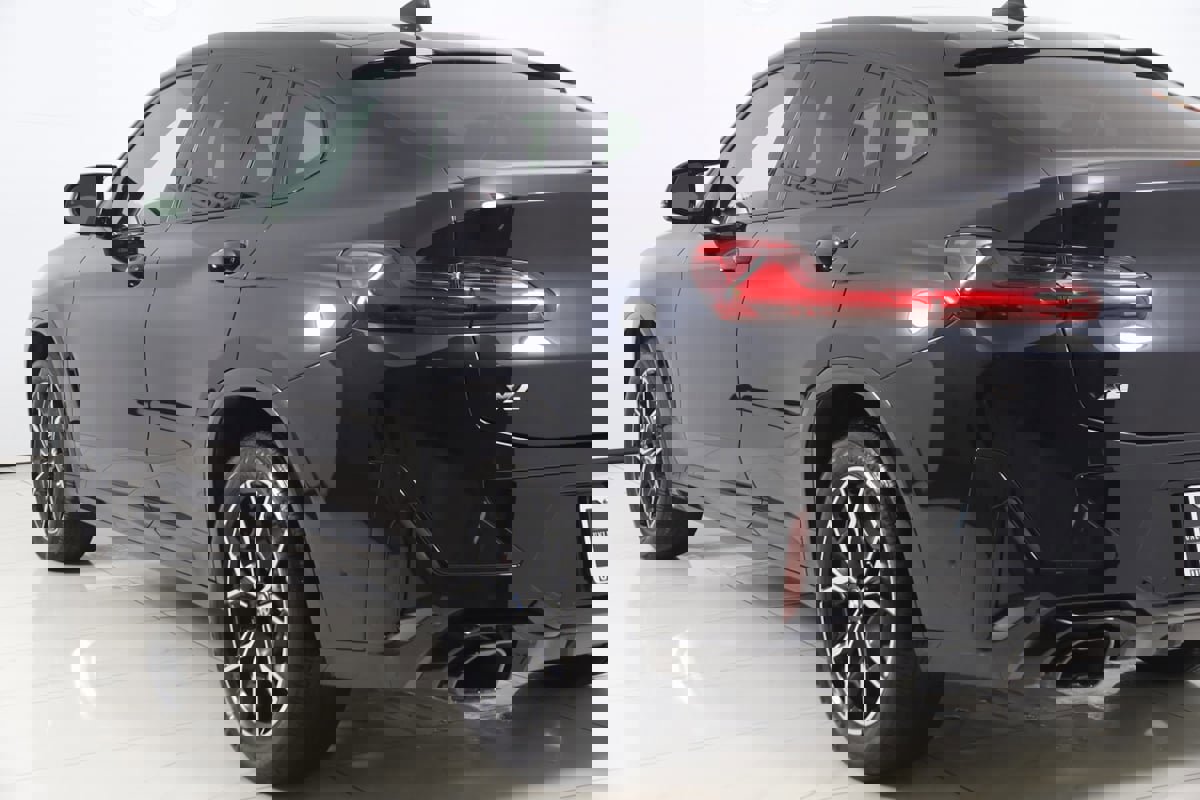 Used 2023 BMW X4 M40i w/ Premium Package image 27