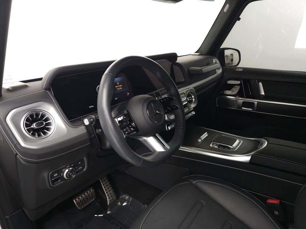 Used 2025 Mercedes-Benz G 550 w/ Manufactur Interior Package image 9
