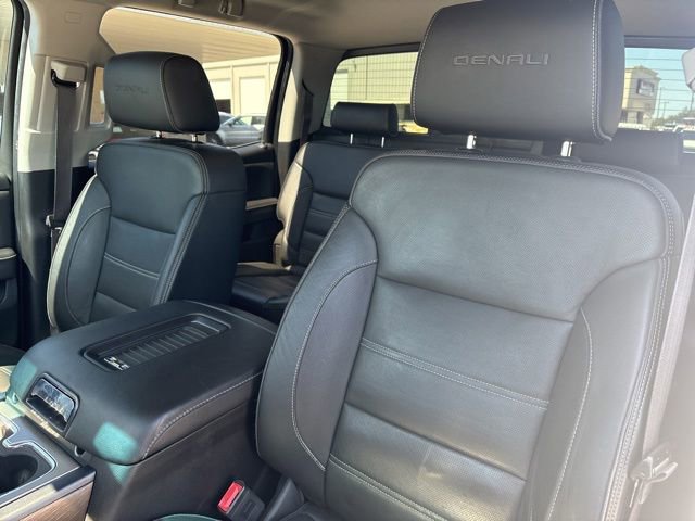 Used 2017 GMC Sierra 2500 Denali w/ Duramax Plus Package AWD/4WD image 23