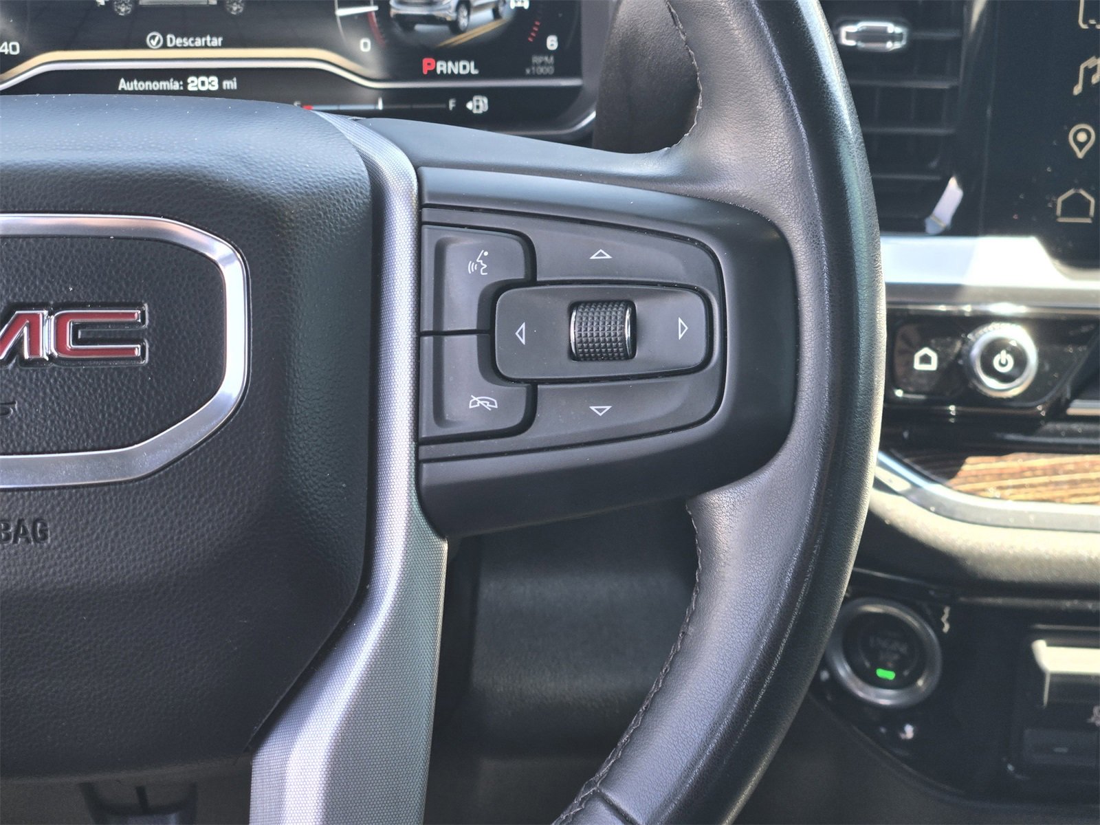 Used 2023 GMC Sierra 1500 SLE image 27