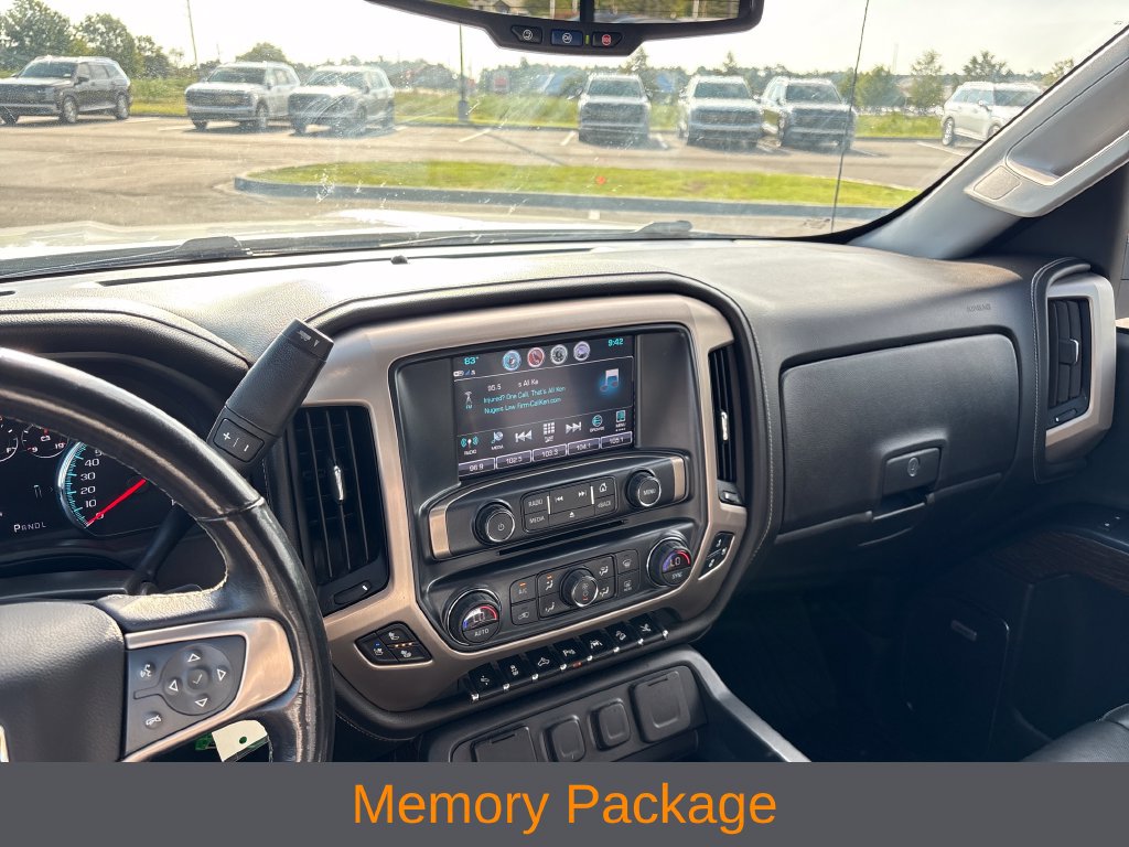 Used 2018 GMC Sierra 1500 Denali w/ Denali Ultimate Package AWD/4WD image 17