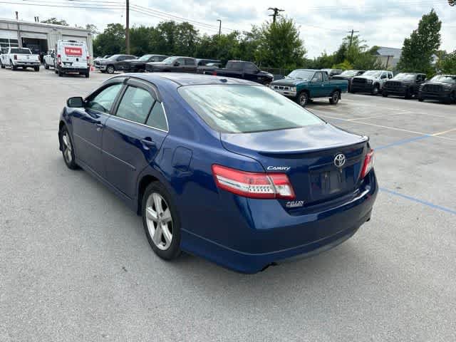 Used 2011 Toyota Camry SE w/ SE Extra-Value Pkg #1 FWD image 12
