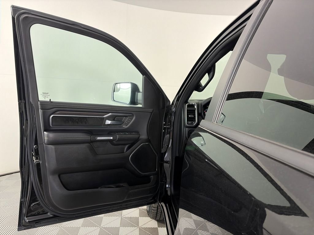 Used 2025 RAM 1500 Laramie image 9