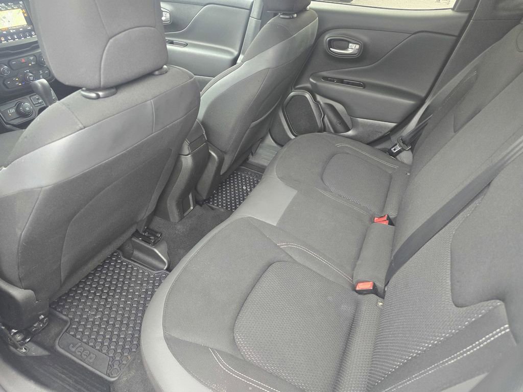 Used 2023 Jeep Renegade Altitude w/ Convenience Group I AWD/4WD image 12