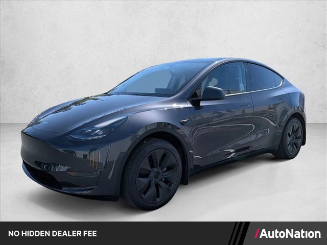 Used 2024 Tesla Model Y Long Range RWD image 1