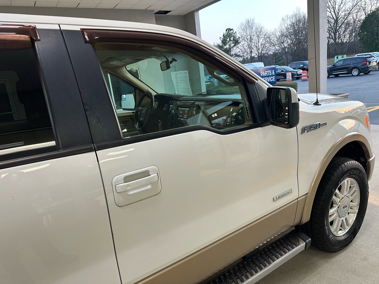 Used 2014 Ford F150 Lariat w/ Equipment Group 501A Mid image 11