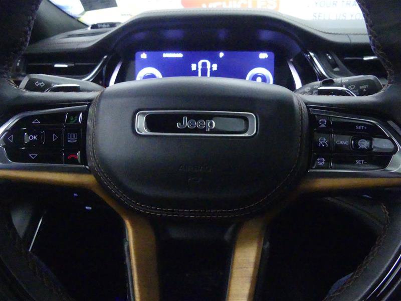Used 2023 Jeep Grand Cherokee L Summit AWD/4WD image 22