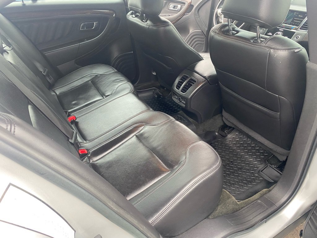 Used 2018 Ford Taurus Limited FWD image 22
