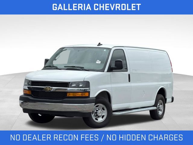 Used 2024 Chevrolet Express 2500 w/ Driver Convenience Package RWD video 2