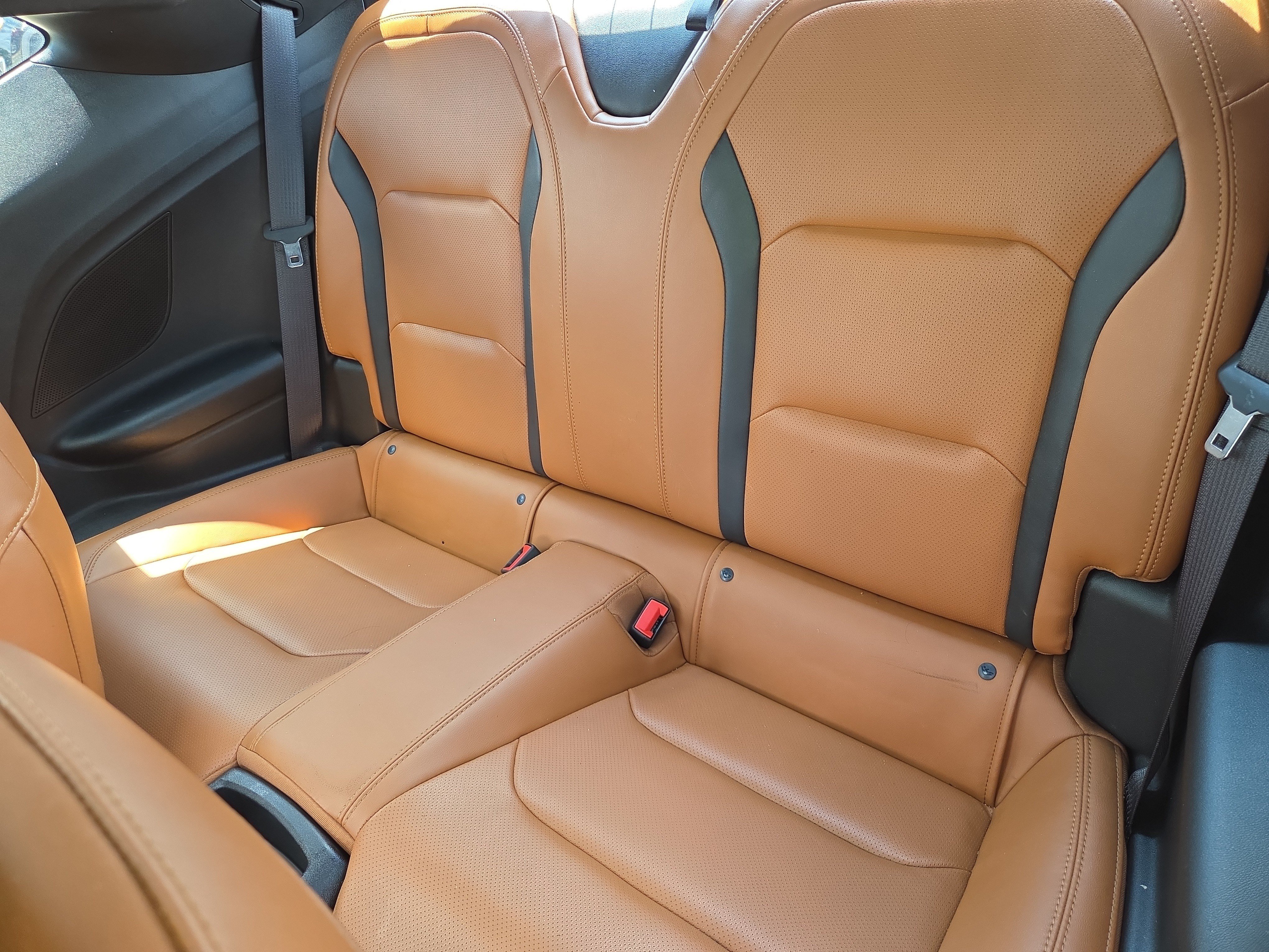 Used 2020 Chevrolet Camaro LT RWD image 7