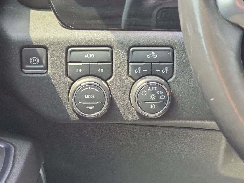 Used 2022 Chevrolet Silverado 1500 RST AWD/4WD image 31
