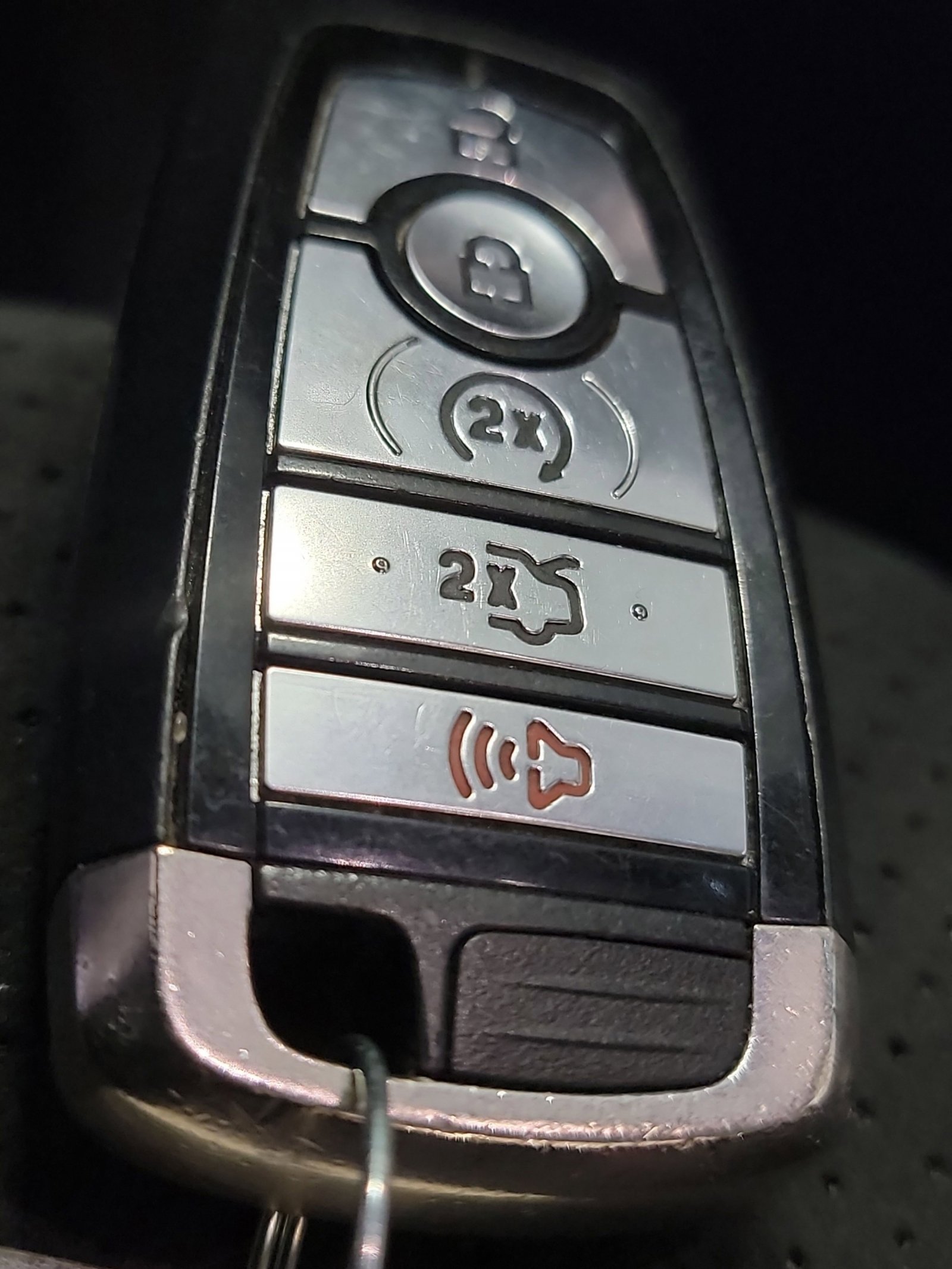 Used 2018 Ford Edge Sport w/ Technology Package AWD/4WD image 31