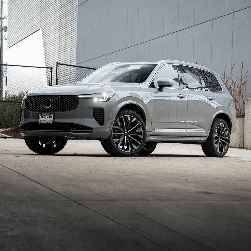 New 2026 Volvo XC90 B6 Ultra w/ Protection Package