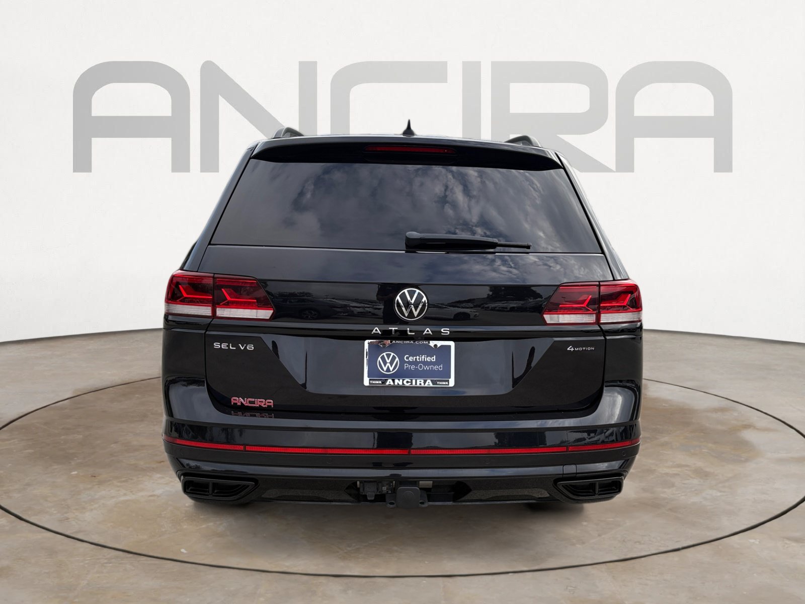 Certified 2023 Volkswagen Atlas SEL R-Line AWD/4WD image 9